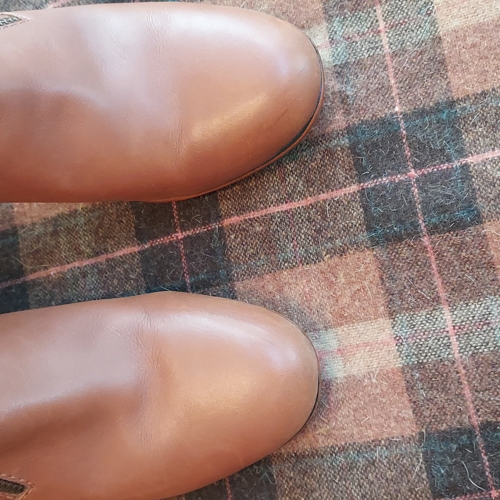Clarks Tan Ankle Booties - Picture 3 of 5